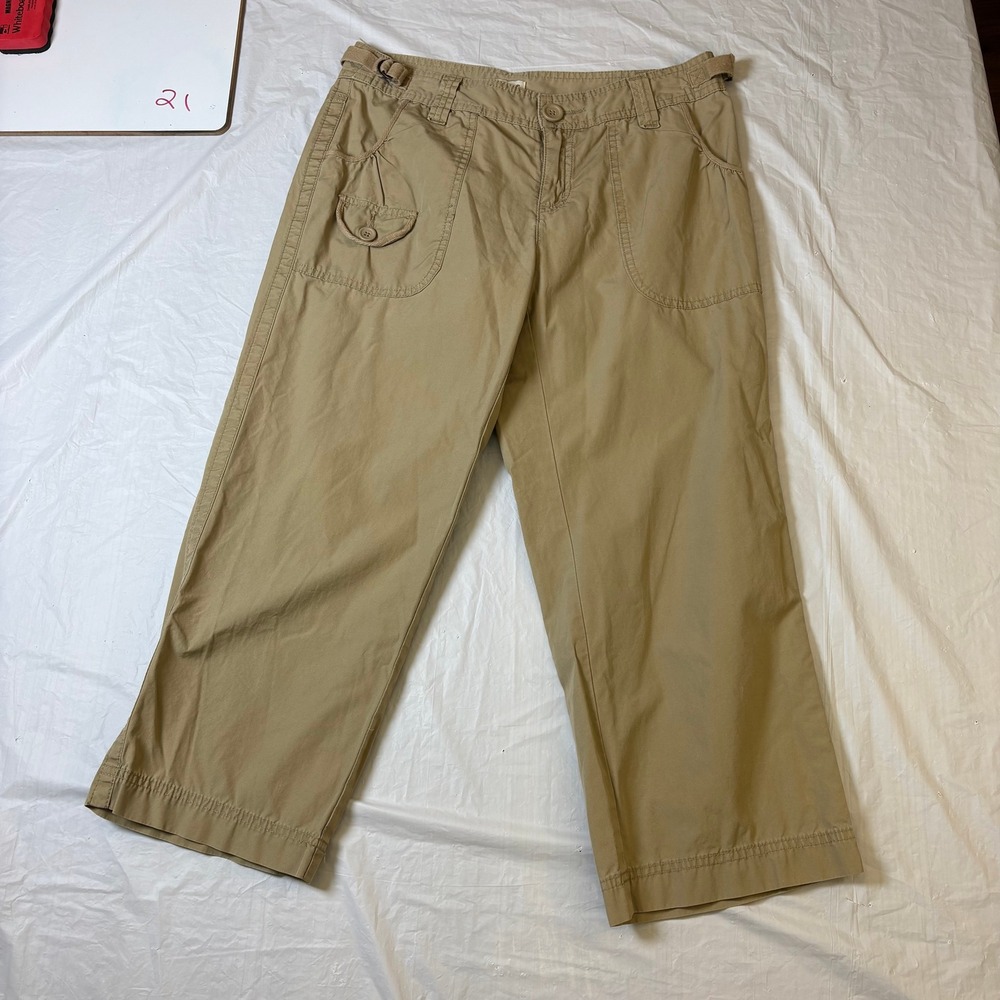 G.H. Bass Co. Khaki Cargo Capri Pants Women's Size 4 Cotton Casual Outdoor